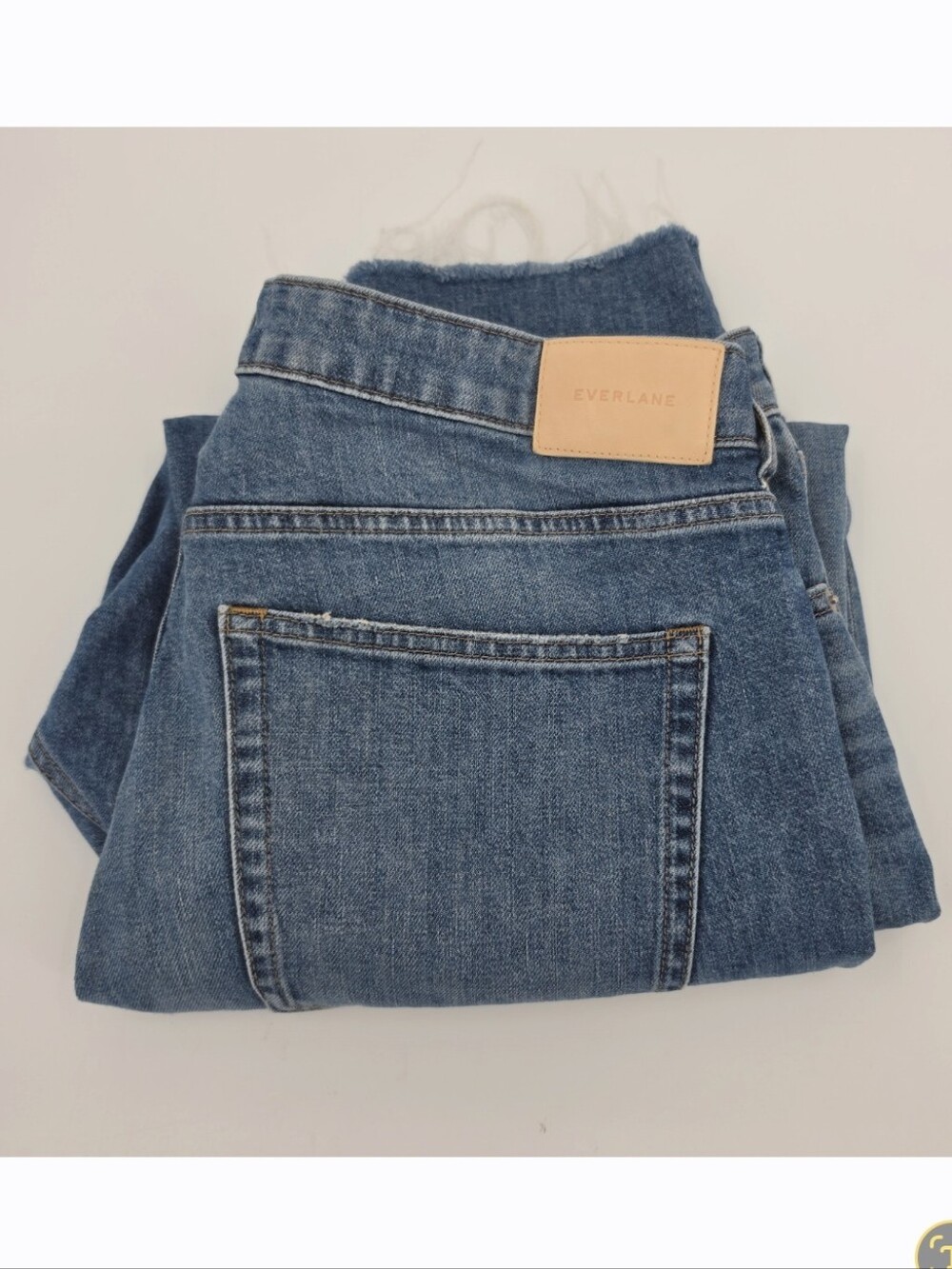 Everlane The Curvy Cheeky Jean 33 Medium Wash Denim Raw Hem